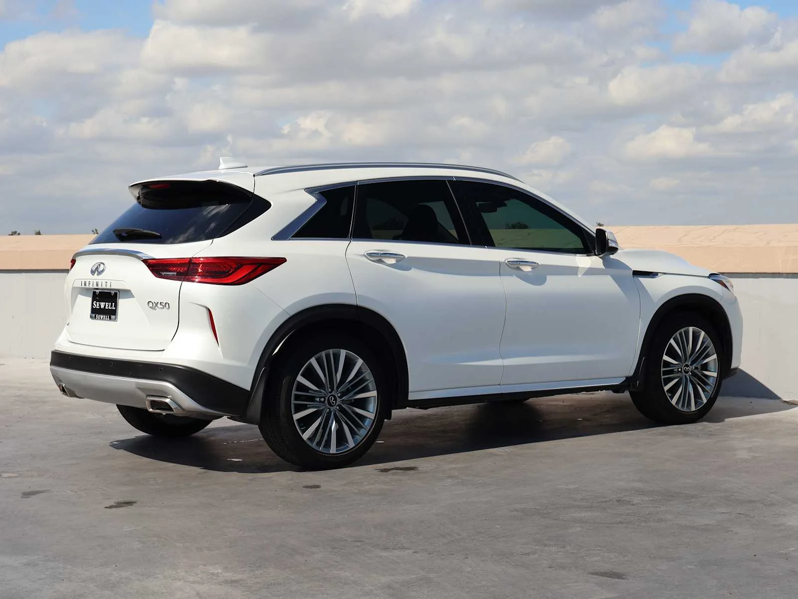 Certified Used 2024 Radiant White INFINITI SENSORY image 4