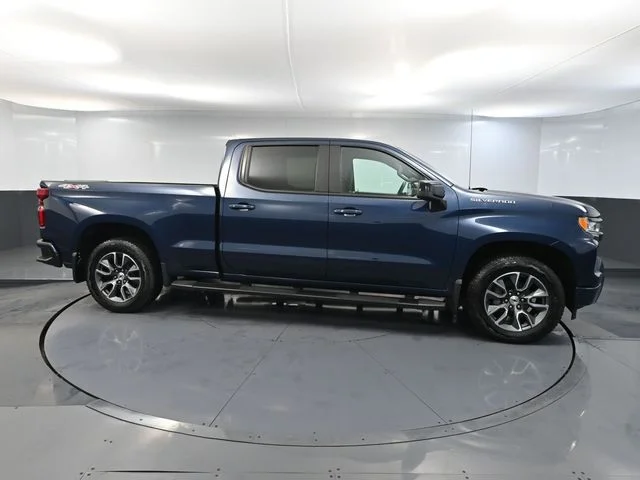 Used 2023 Blue Chevrolet RST image 4