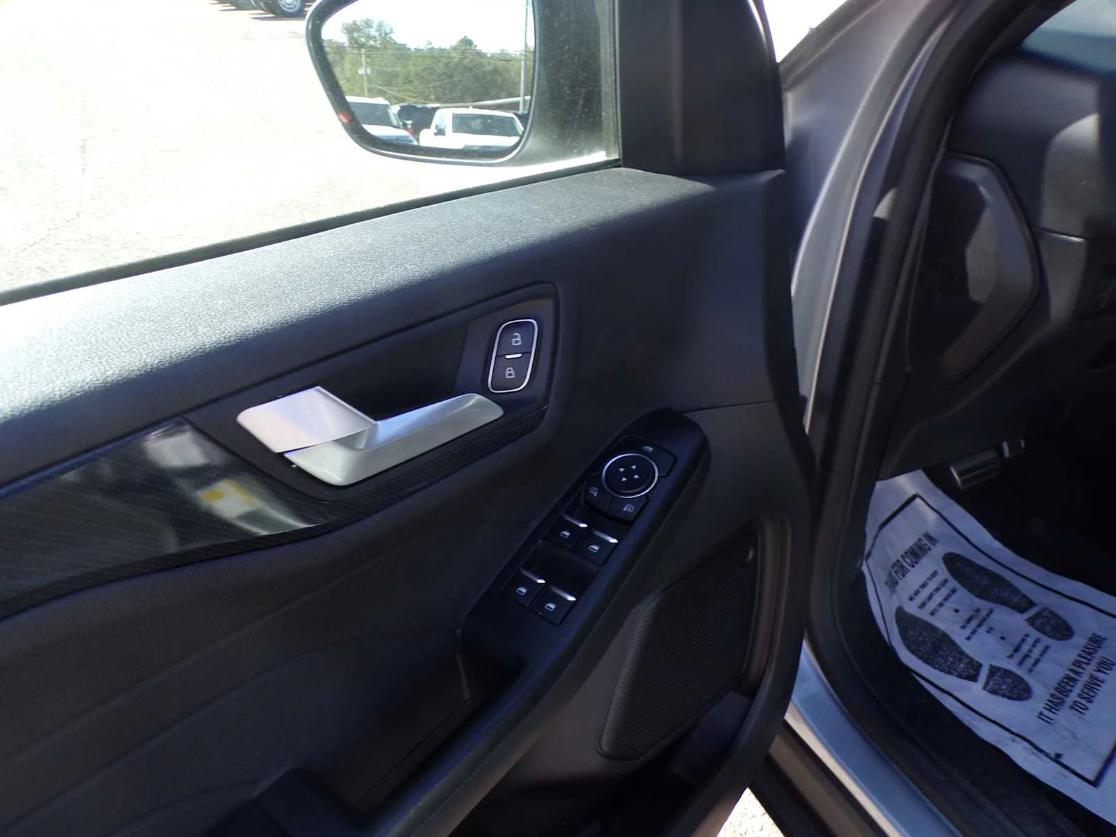 Used 2023 Iconic Silver Metallic Ford ST-Line image 14