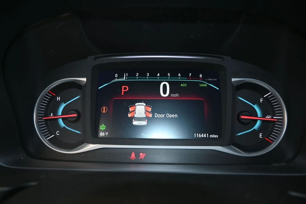 Used 2019 White Diamond Pearl Honda EX image 17