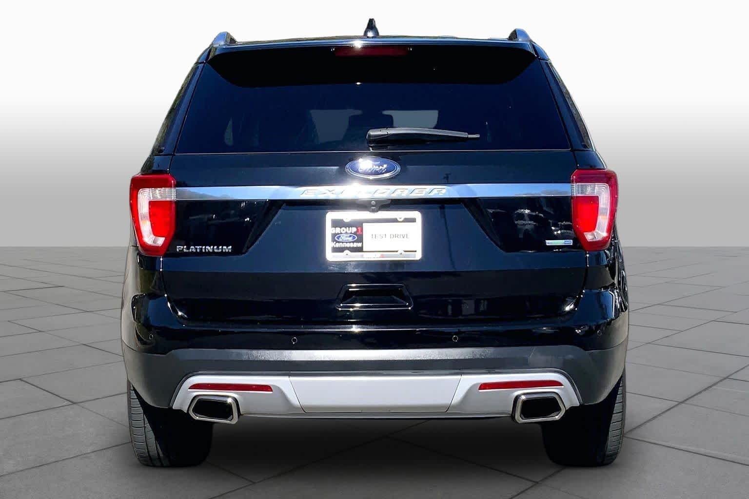 Used 2017 Shadow Black Ford Platinum image 5