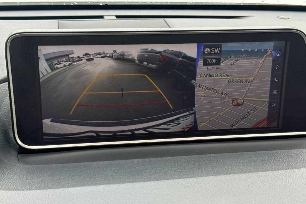 Used 2019 White Lexus 350 image 25
