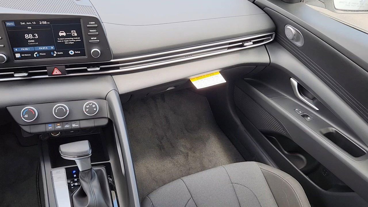 New 2026 Serenity White Hyundai SE image 6