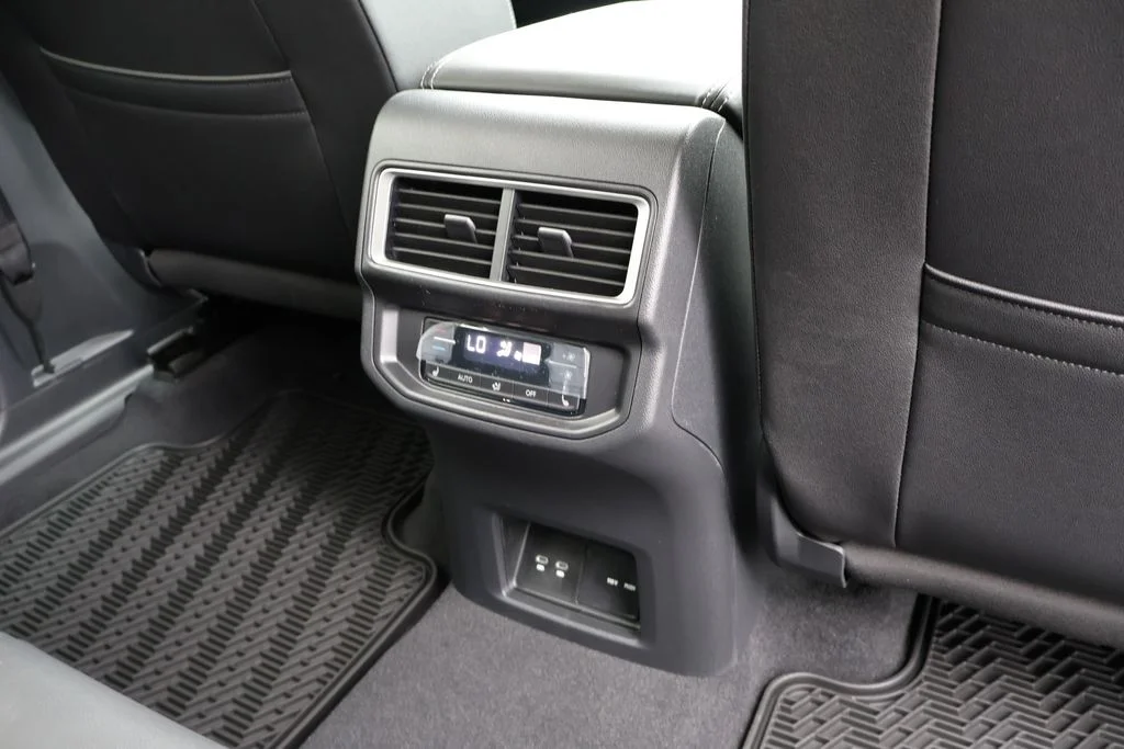2026 Volkswagen Atlas SEL Premium R-Line - Photo 31