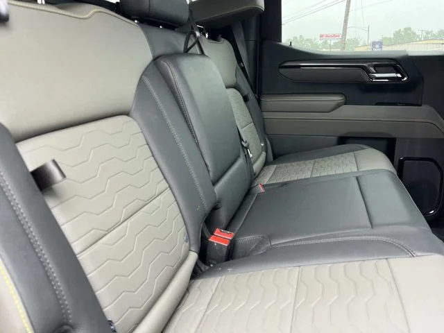 Used 2023 White Chevrolet ZR2 image 23
