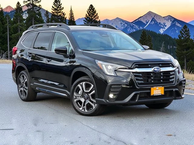 New 2026 CRYSTAL BLACK SILICA Subaru Limited 7-Passenger image 2
