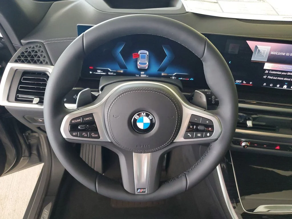 Used 2026 Skyscraper Grey Metallic BMW sDrive40i image 18