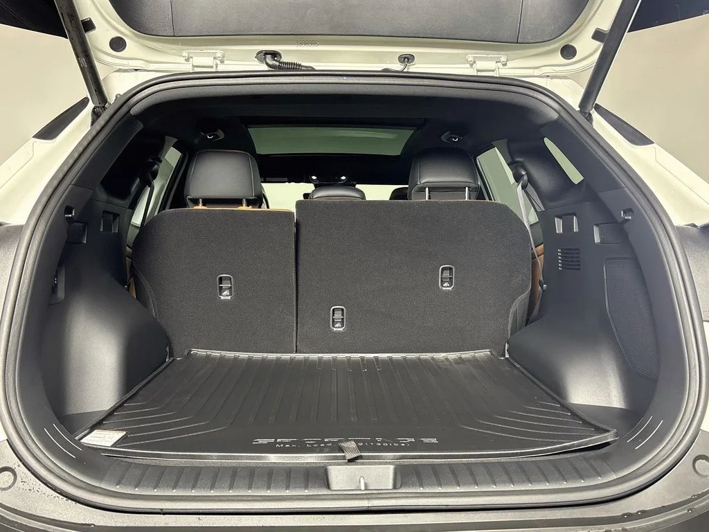 New 2026 Snow White Pearl Kia X-Line Prestige image 22