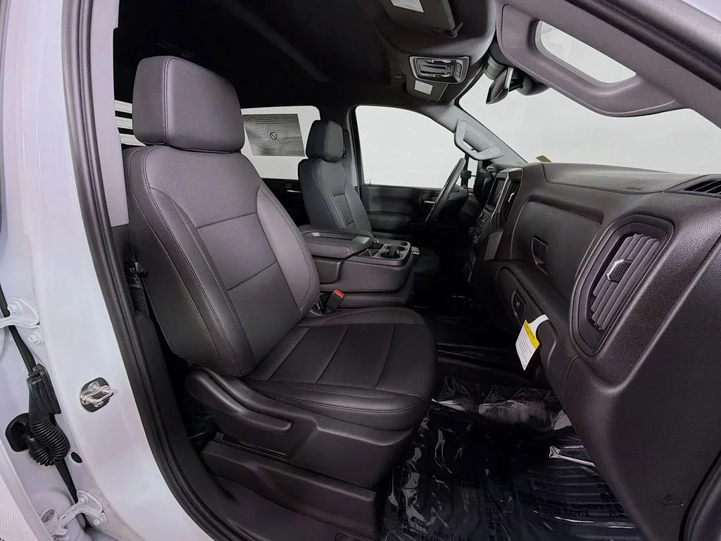 New 2026 Summit White Chevrolet Work Truck image 22