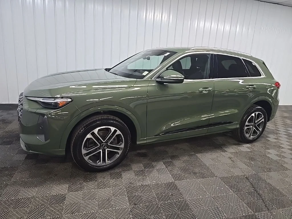 Used 2025 Green Audi 2.0T Premium Plus image 6