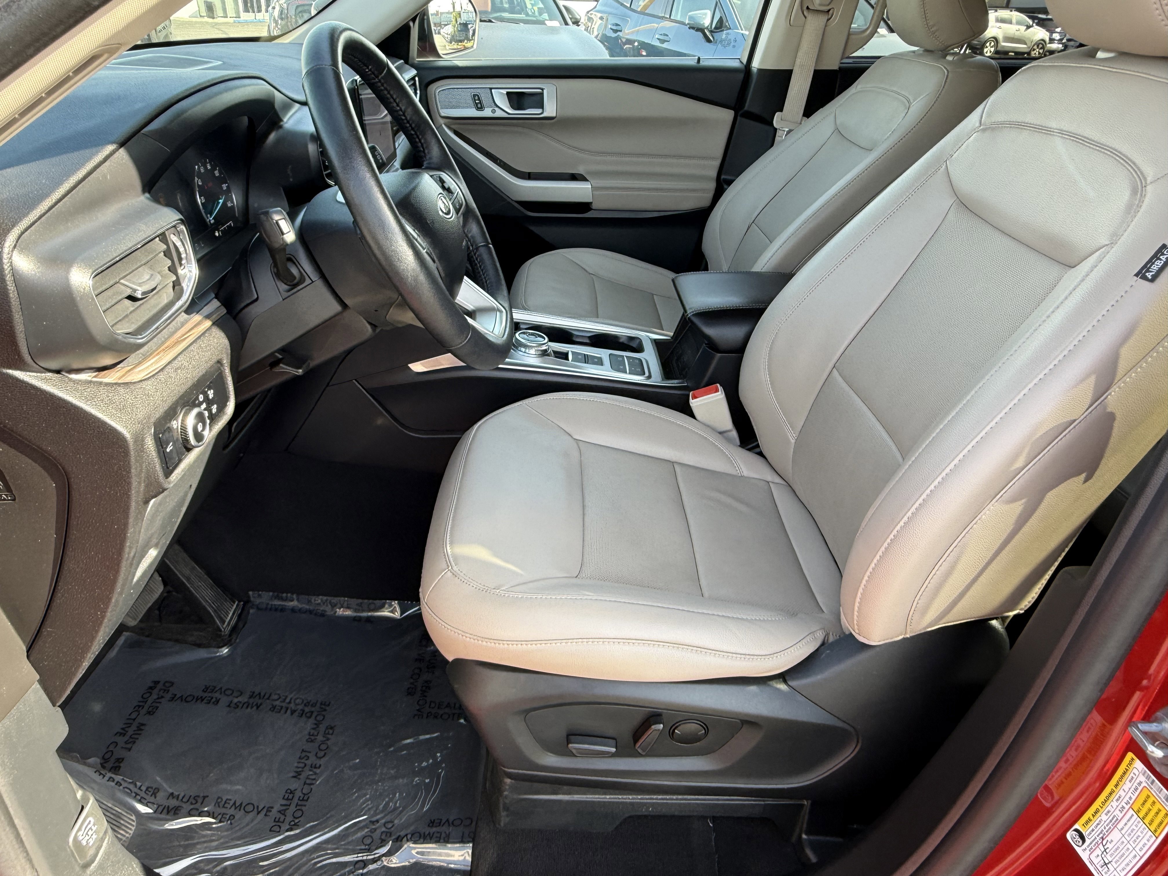 Used 2024 Rapid Red Metallic Tinted Clearcoat Ford Limited image 15