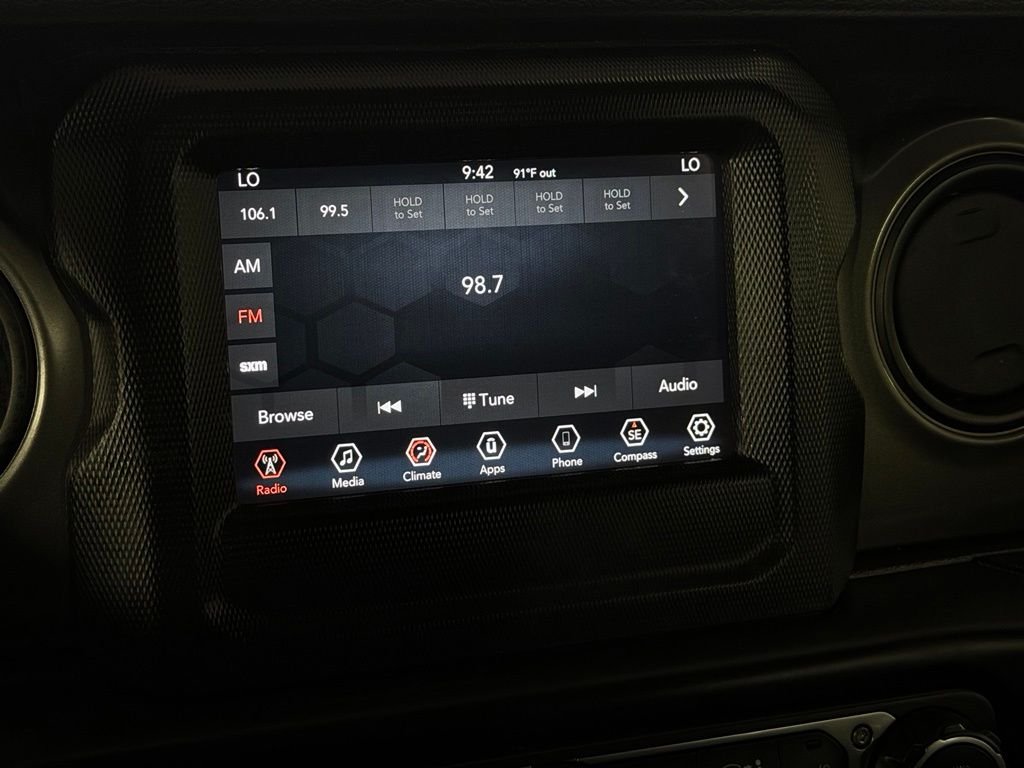 Used 2023 Gray Jeep Sport image 18