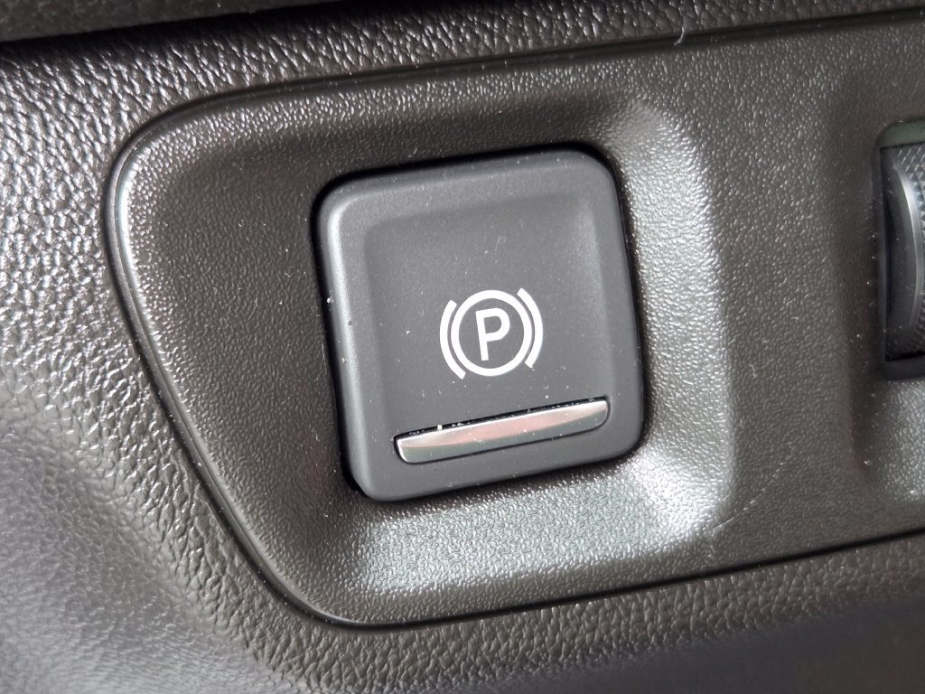2023 GMC Acadia AT4 - Photo 13