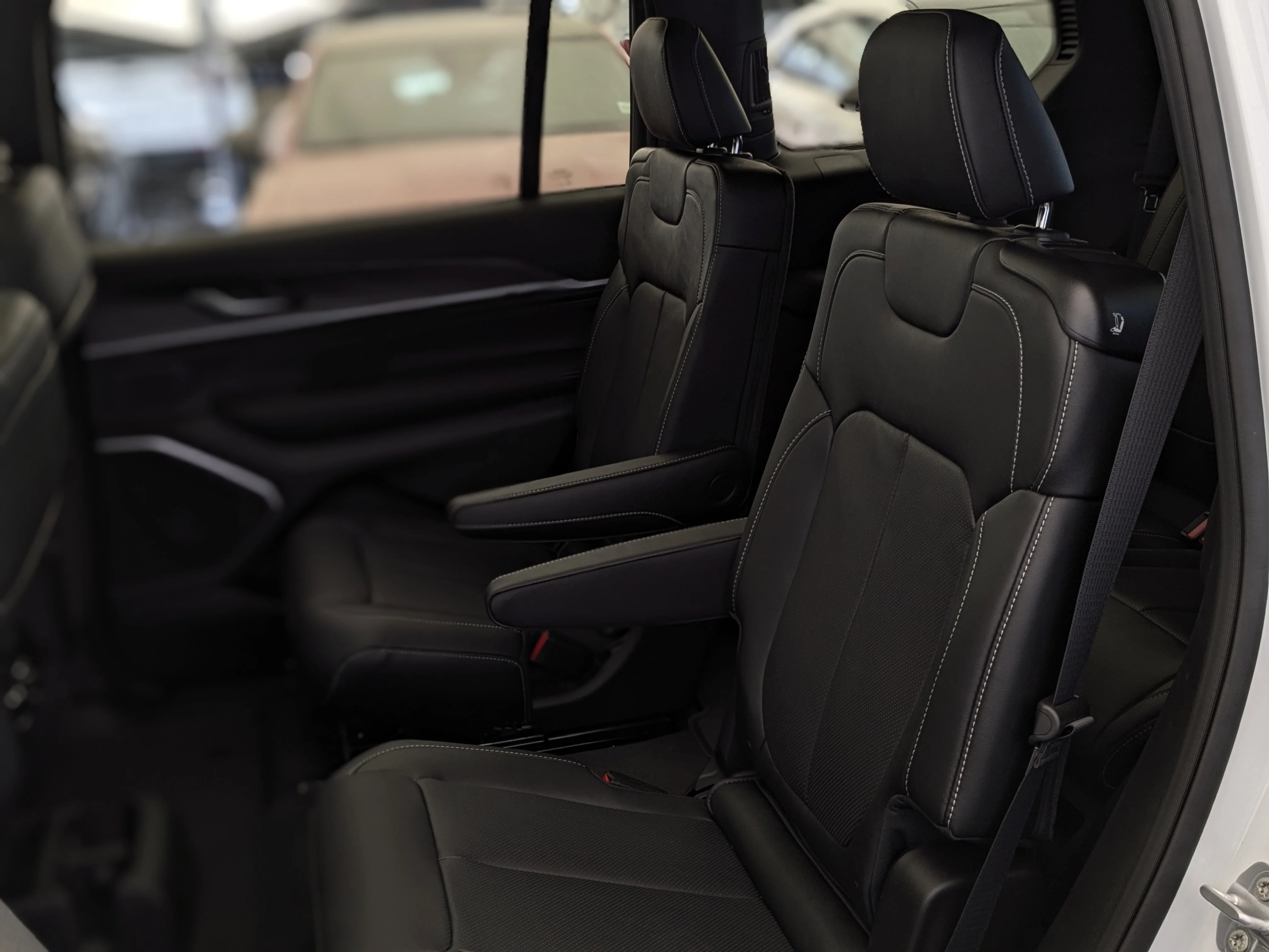 New 2026 White Jeep Limited Reserve - - Pano Sunroof - 6-Passenger Seating - Trailer Tow - Vent Seats & More! image 32