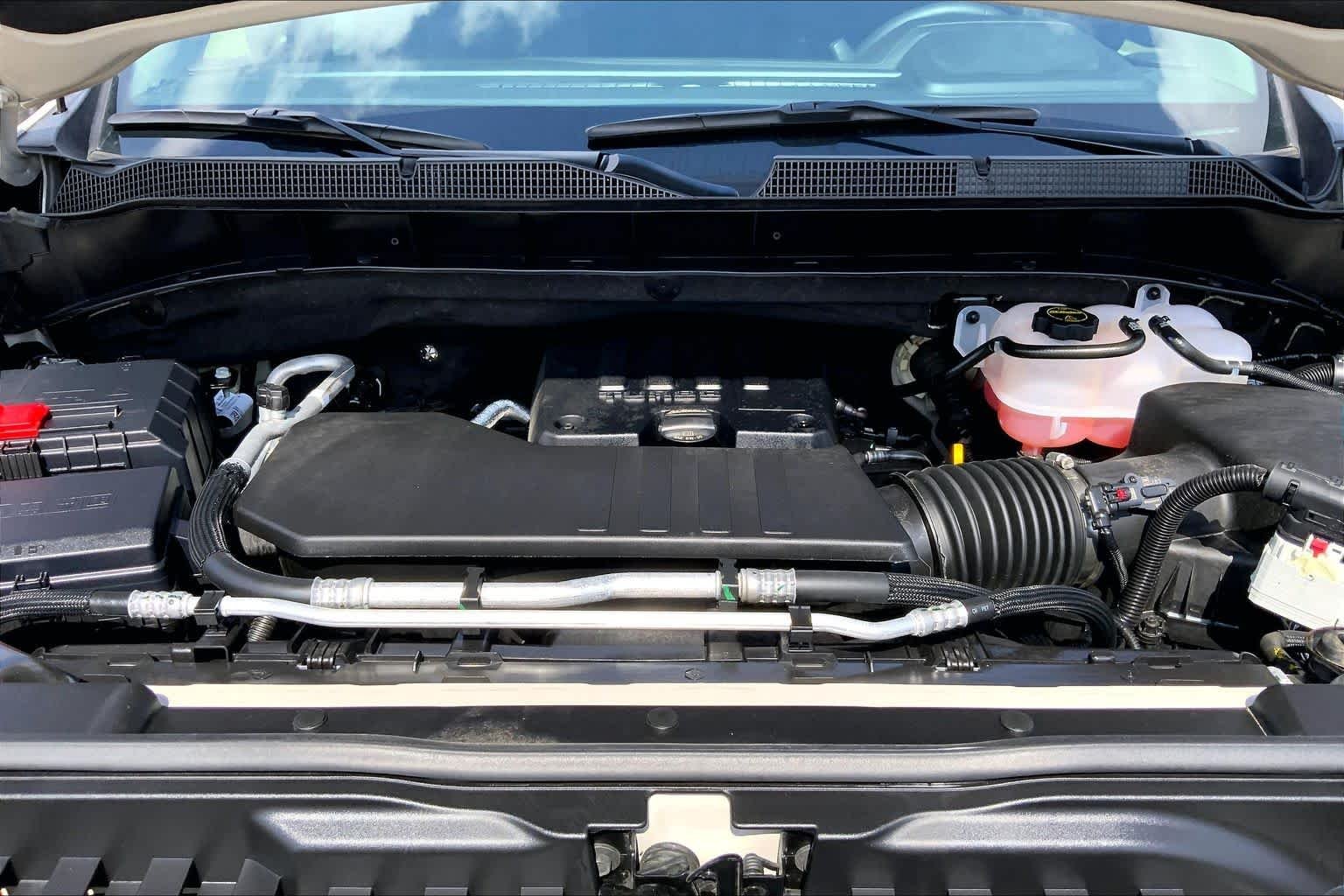 Used 2026 Summit White Chevrolet RST image 31