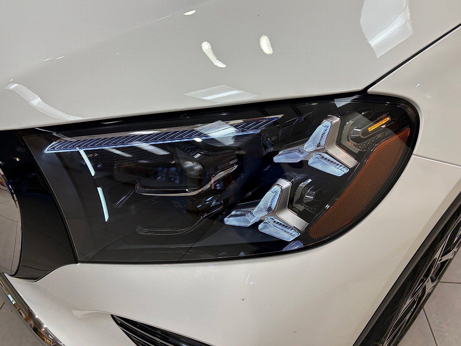 New 2027 Polar White Mercedes-Benz GLS 450 image 35