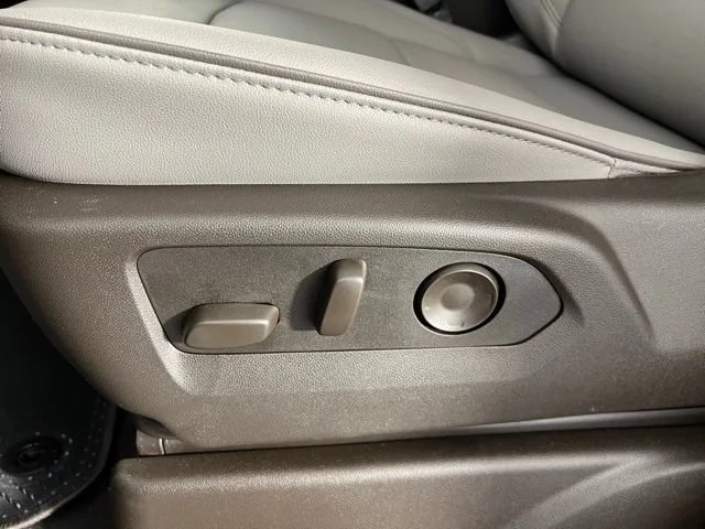 2026 GMC Yukon Elevation - Photo 21