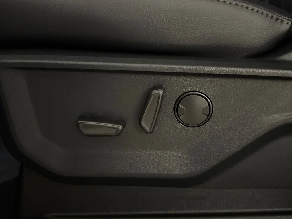 New 2026 Gray Ford Lariat image 27