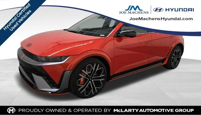 Used 2025 Orange Hyundai Base image 2