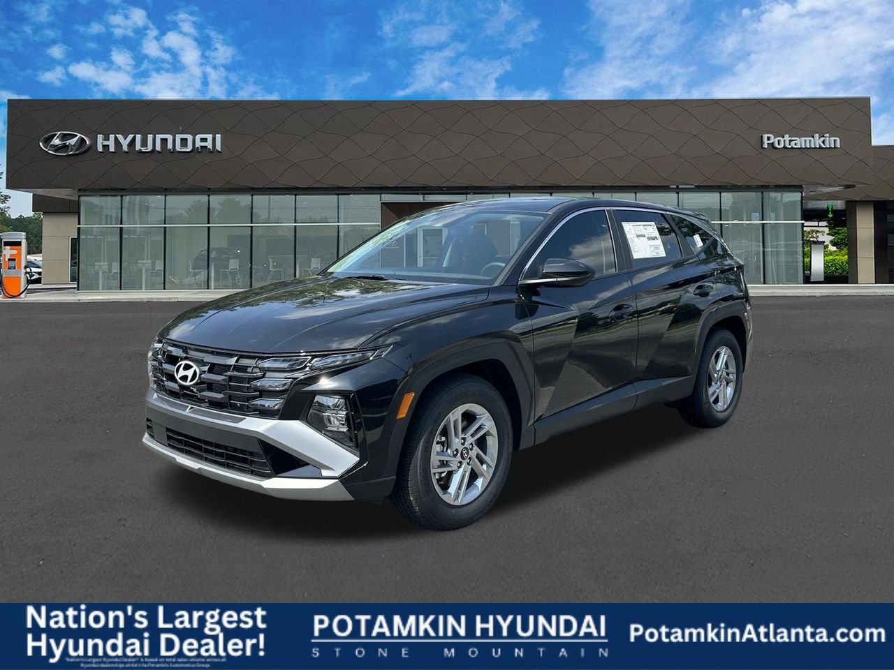 New 2026 Phantom Black Hyundai SE image 1