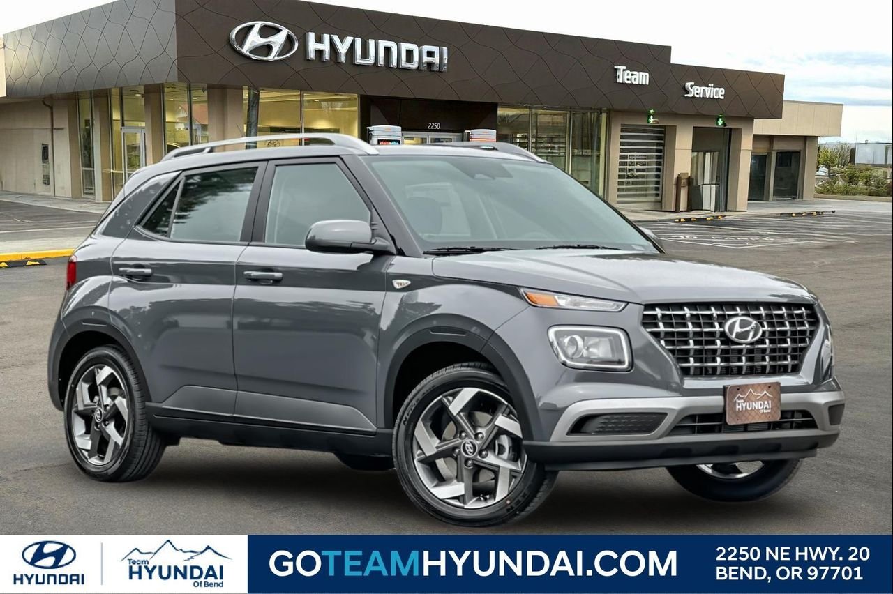 2026 Hyundai Venue SEL w/ 2-Tone Roof IVT's photo