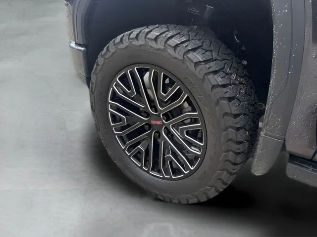 Used 2023 Silver GMC Denali image 24