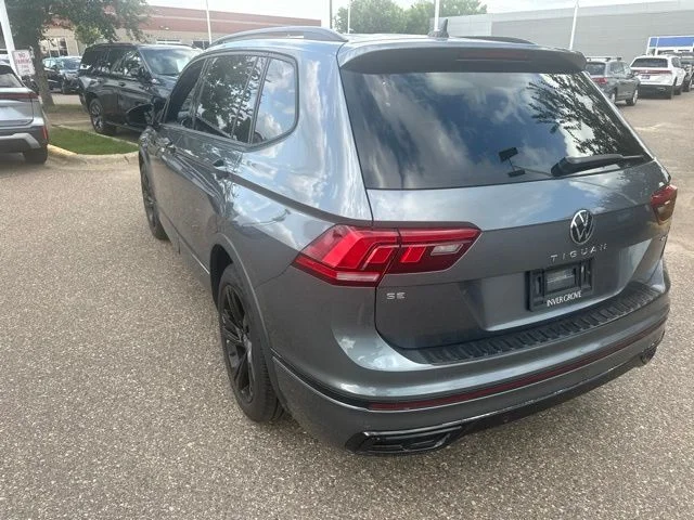 Used 2023 Platinum Gray Metallic Volkswagen 2.0T SE R-Line Black image 5
