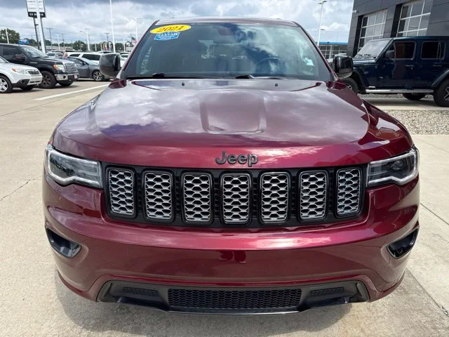 Used 2021 Red Jeep Laredo X image 10
