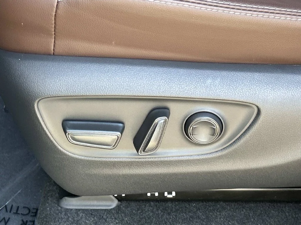 Used 2027  Toyota Base image 25