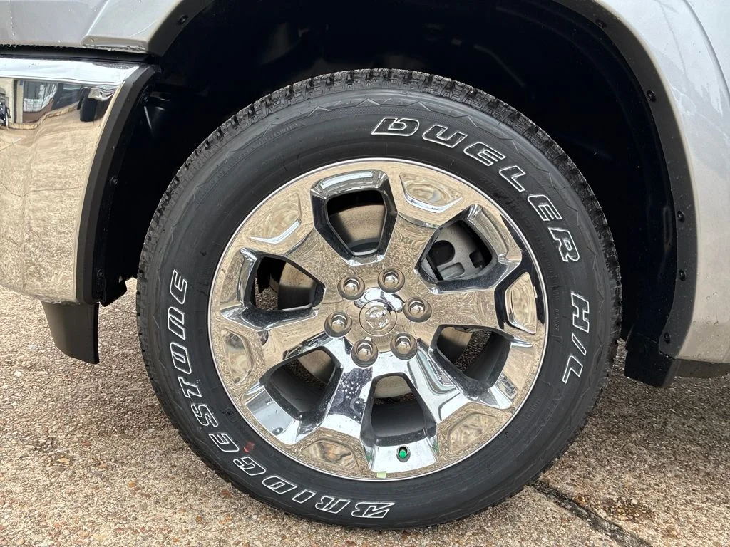 New 2026 Billet Silver Metallic Clear-Coat Exterior Paint RAM Big Horn/Lone Star image 27
