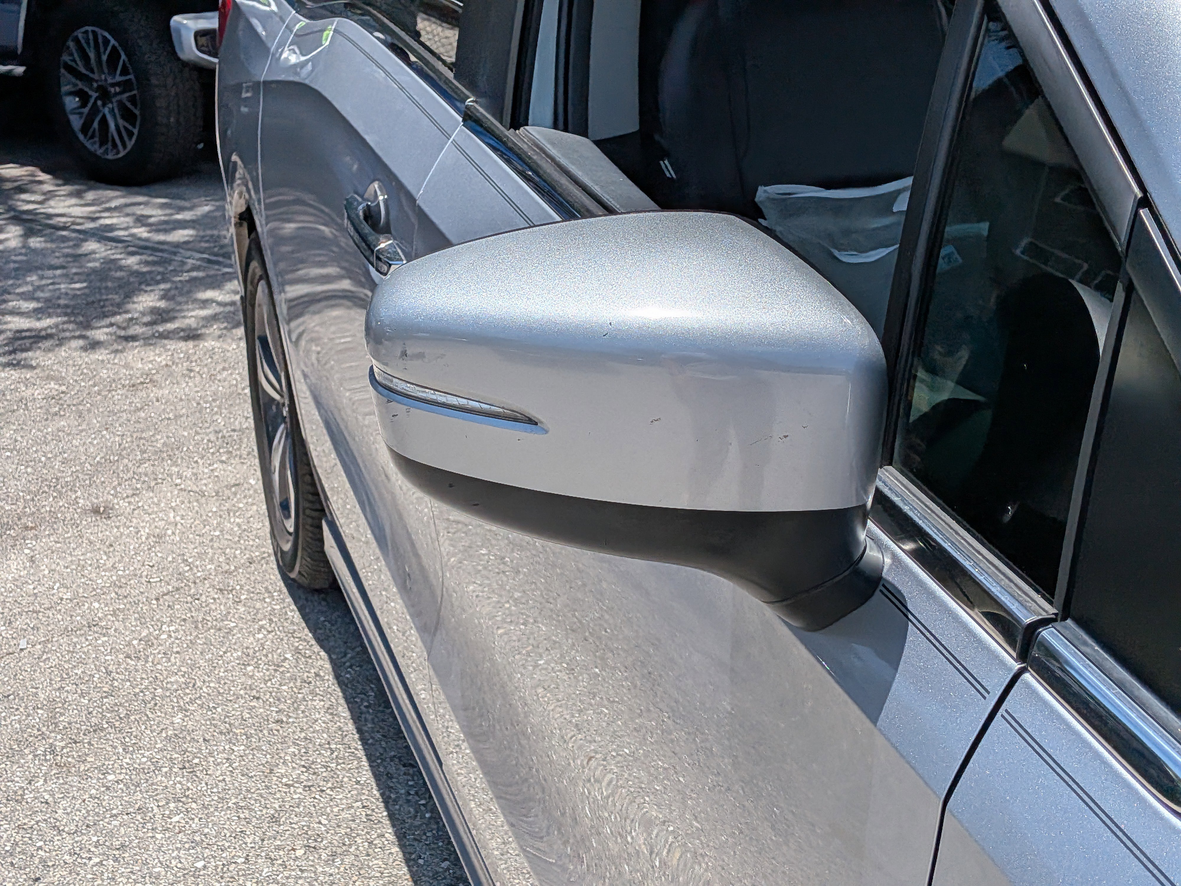 Used 2019 Lunar Silver Metallic Honda Touring image 12