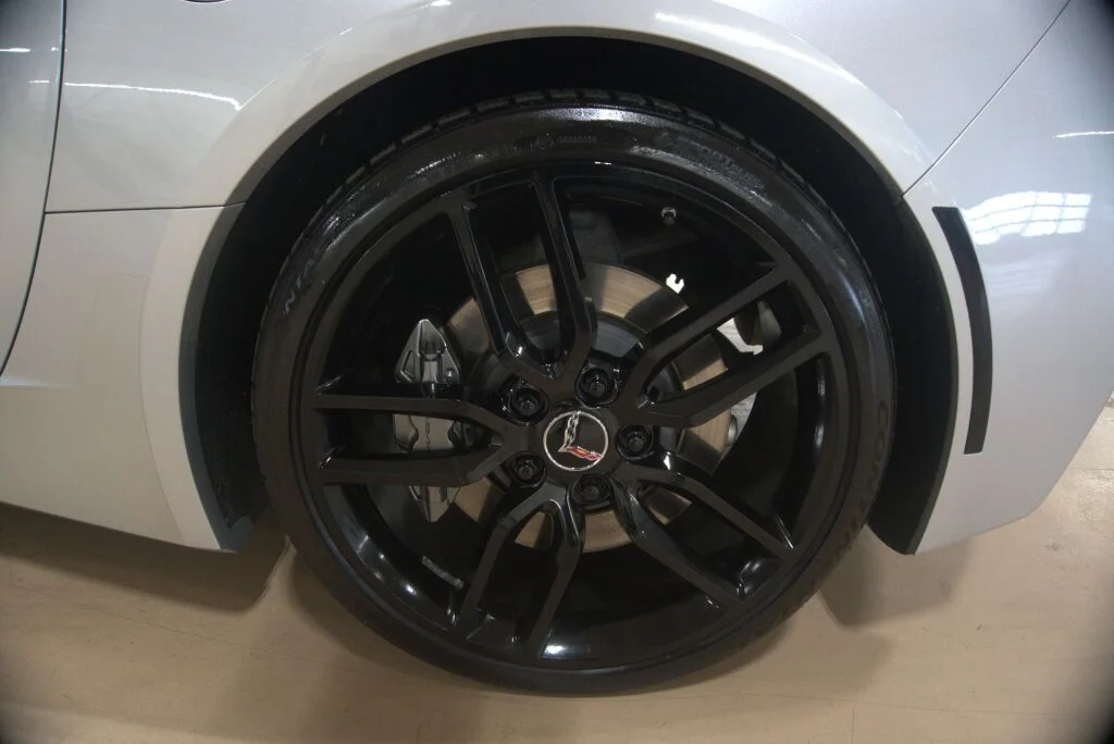 Used 2014 Blade Silver Metallic Chevrolet Stingray image 32