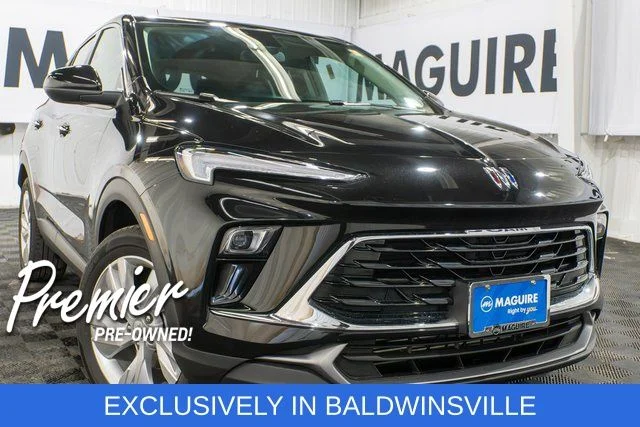 Used 2025 Black Buick Preferred image 1