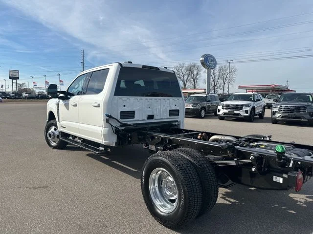 2026 Ford F-350 Super Duty Chassis Cab Lariat - Photo 21