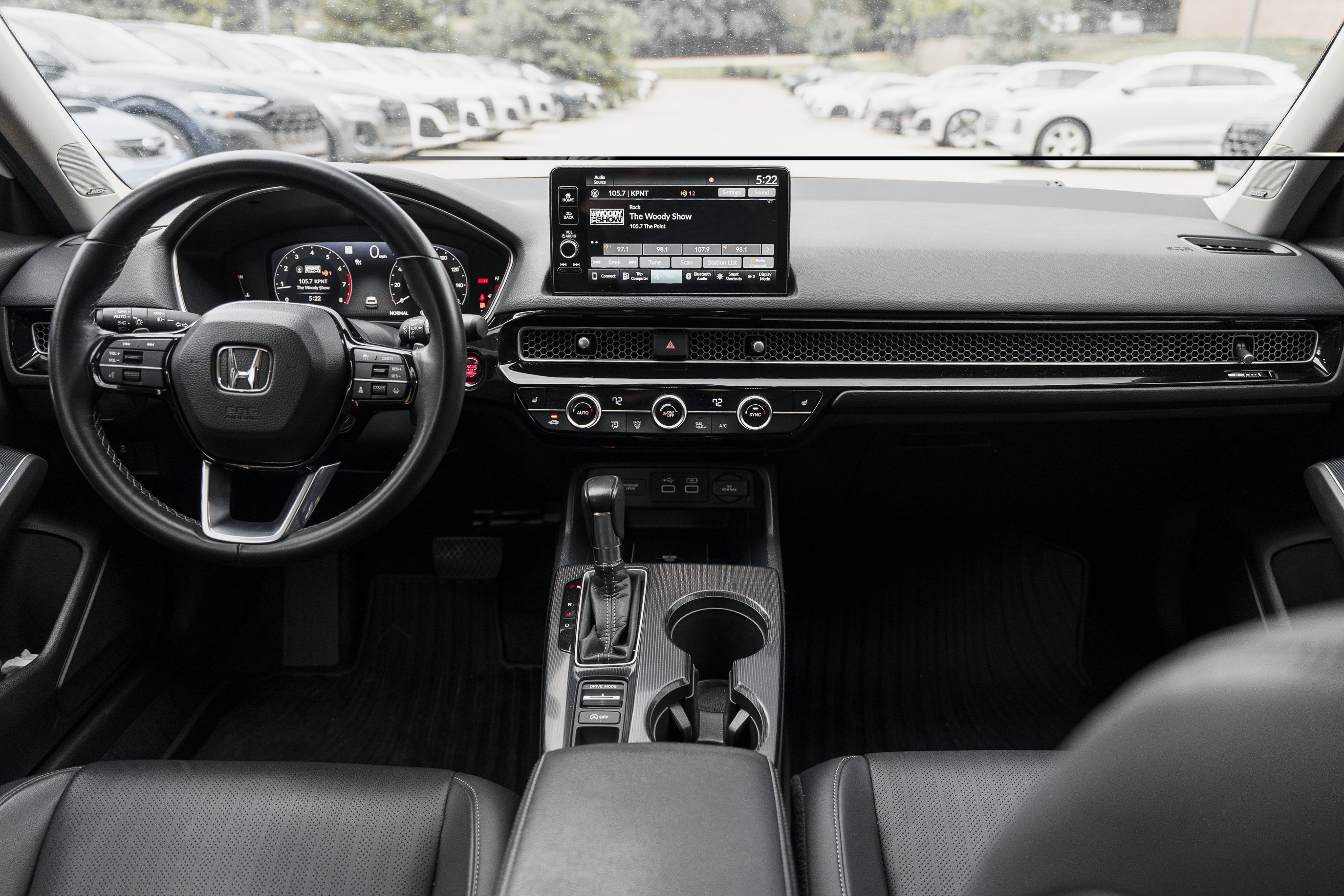 Used 2024 Platinum White Pearl Honda Touring image 6