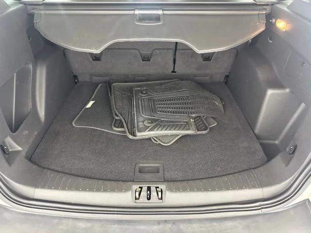 Used 2017 White Ford SE image 24