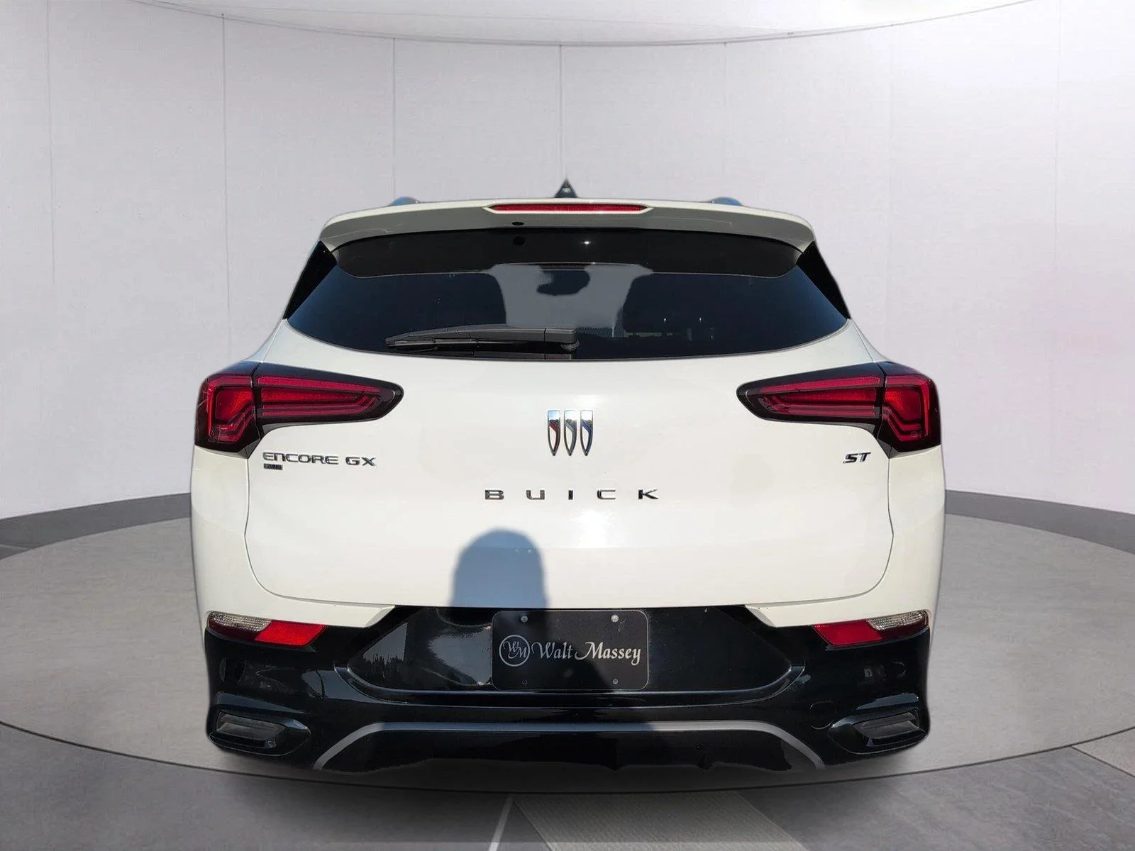 Used 2024 Summit White Buick Sport Touring image 4