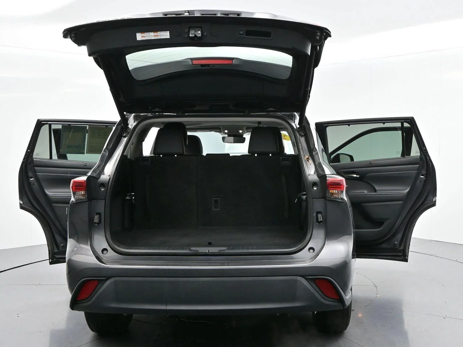 Used 2022 Magnetic Gray Metallic Toyota XLE image 50