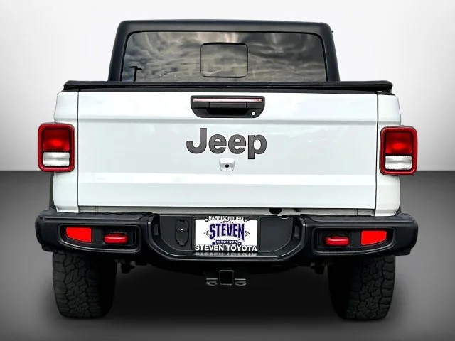 Used 2023 White Jeep Rubicon image 5