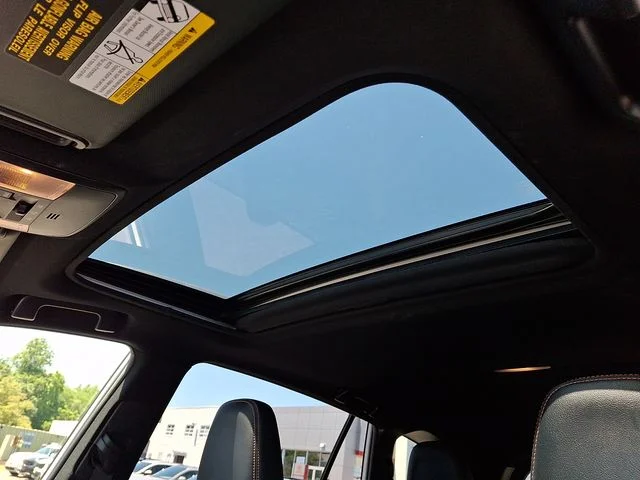 Used 2018 White Toyota SE image 15