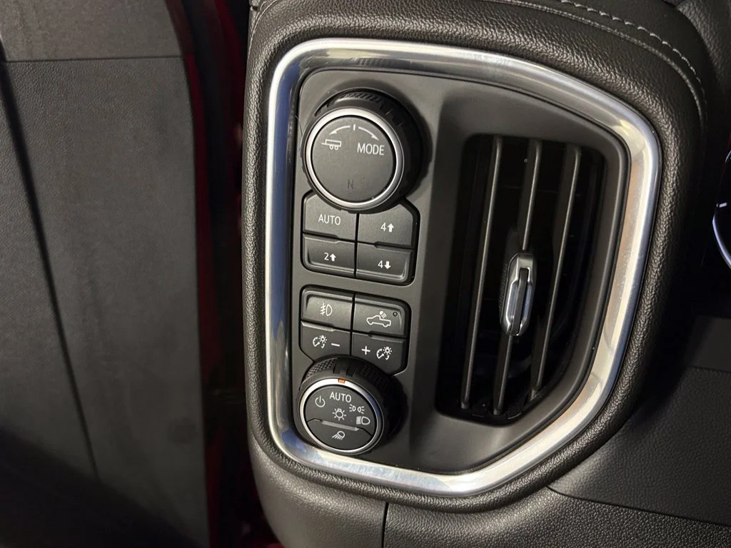 Used 2021 Red Chevrolet LT Trail Boss image 27