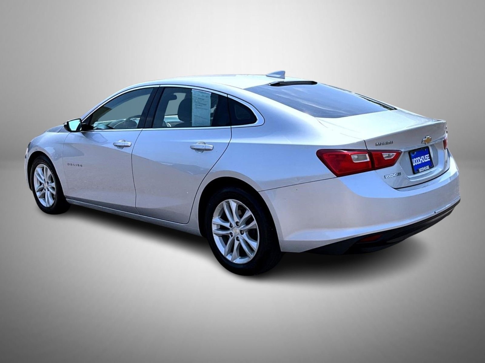 Used 2018 Silver Chevrolet LT image 7