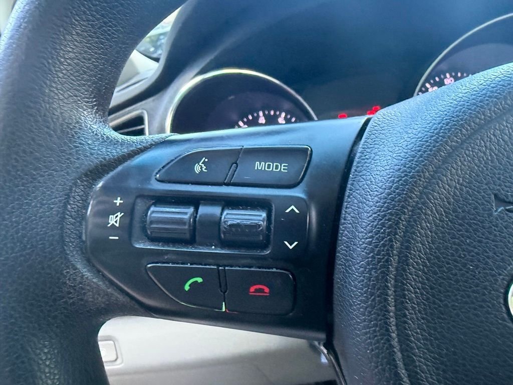 Used 2016 Bright Silver Metallic Kia LX image 16