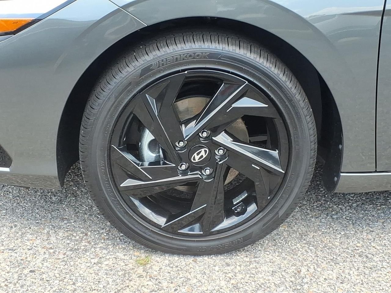 New 2026 Amazon Gray Hyundai SEL Sport image 9