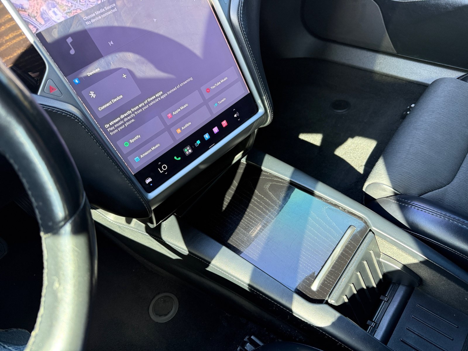 Used 2018 Obsidian Black Metallic Tesla 75D image 13