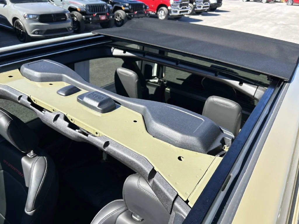 Used 2025 Green Jeep Rubicon image 44