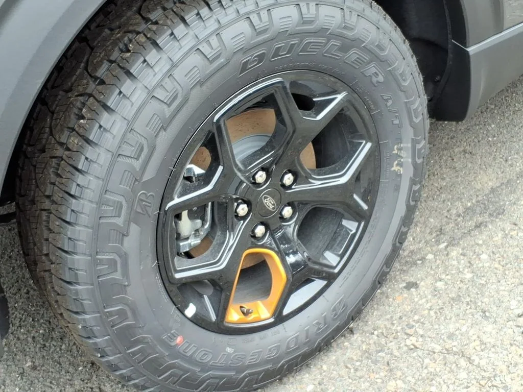 New 2026 Carbonized Gray Metallic Ford Tremor® image 7