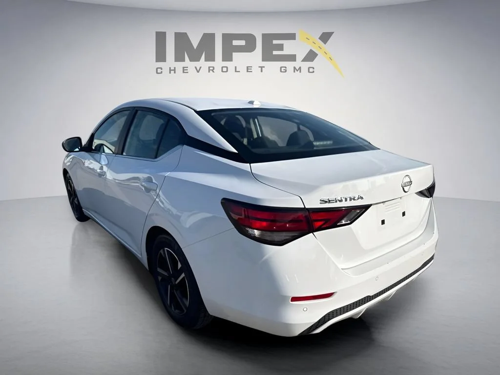 Used 2025 White Nissan SV image 3