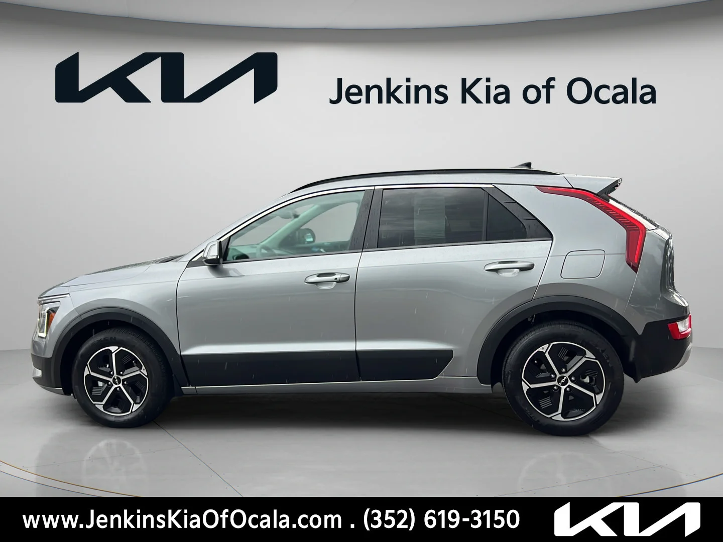 Used 2024 Steel Gray Kia EX image 6