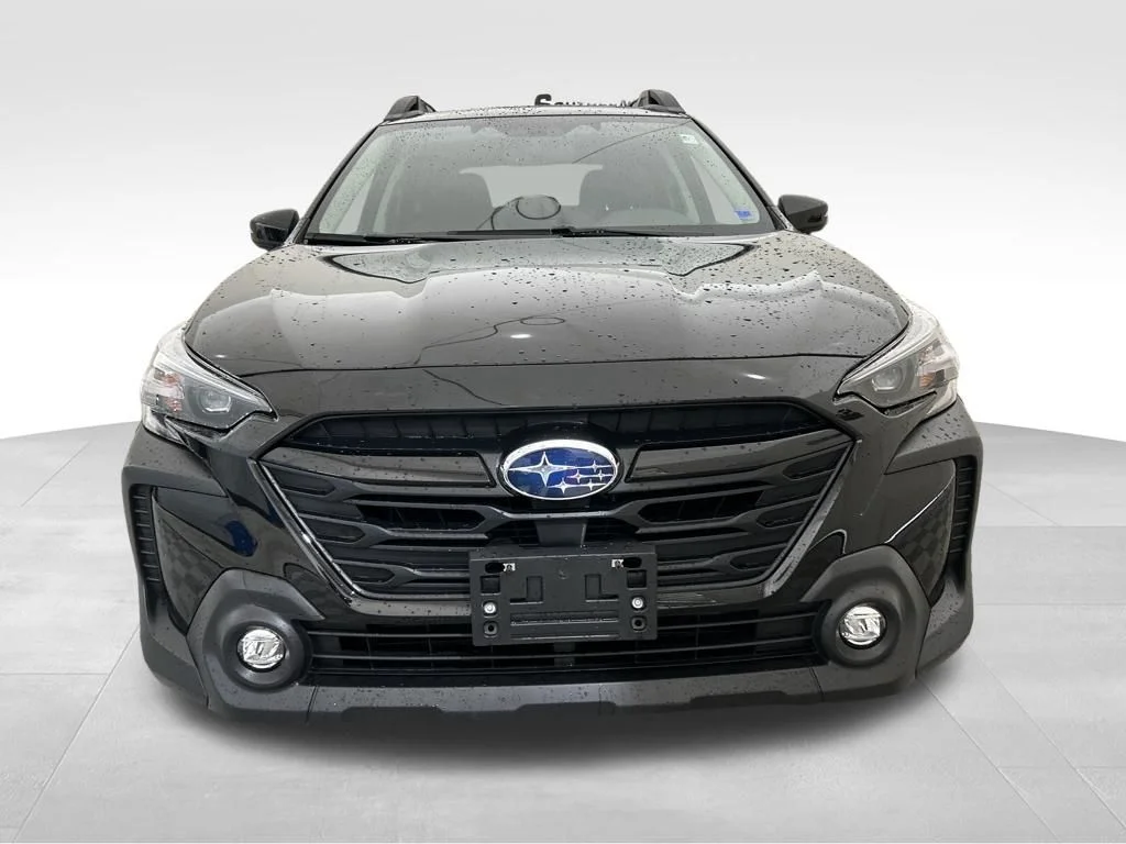 Used 2025 Black Subaru Onyx Edition image 9